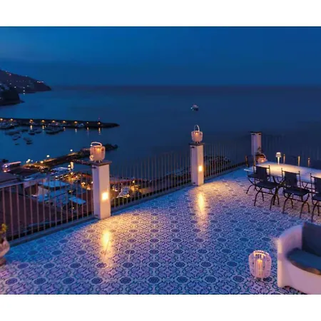 Elegante Con Vista Mozzafiato Sul Mare Di Holiday park *
