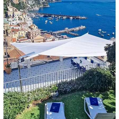 Elegante Con Vista Mozzafiato Sul Mare Di *